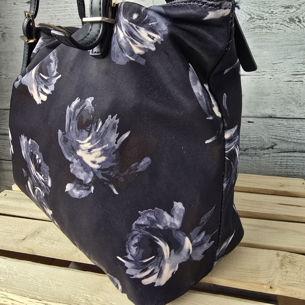 Kate Spade New York Watson Lane Small Maya Tote Bag Night Rose Floral Pattern - Picture 6 of 15